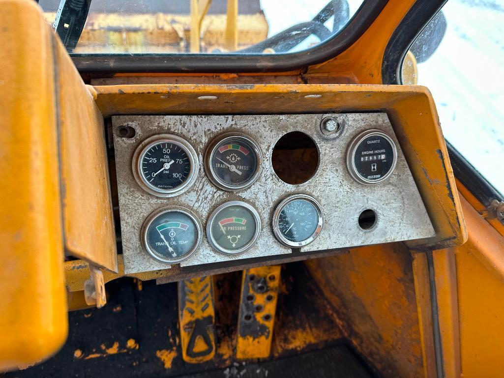 1983 Fiat Allis FR10 wheel loader, cab w/ heat, 17.5x25 tires, 2-spd trans, GP bucket, runs &