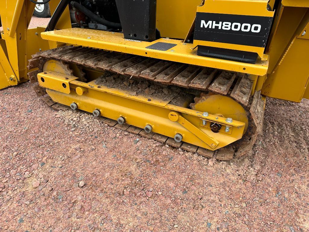 2016 Struck Magnatrac MH8000 crawler loader backhoe, OROPS, Briggs & Stratton Vanguard 35hp gas