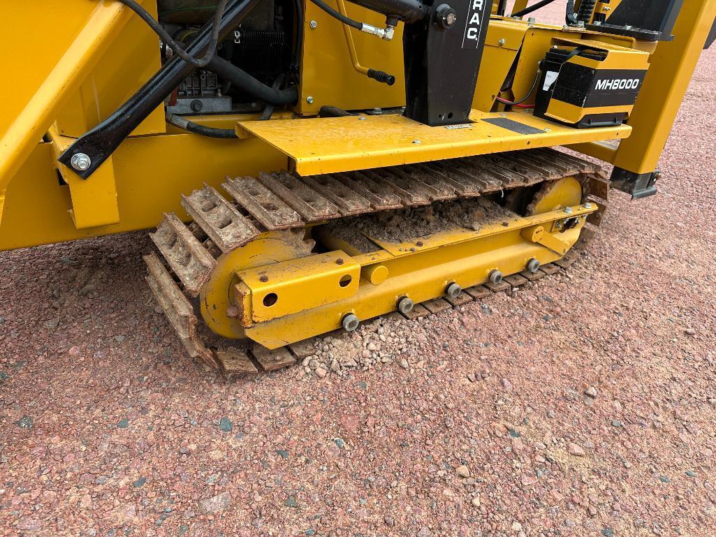2016 Struck Magnatrac MH8000 crawler loader backhoe, OROPS, Briggs & Stratton Vanguard 35hp gas