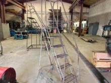 6-step rolling ladder.