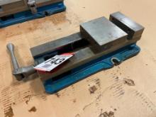 Kurt Model D688 machinist vise; s/n 130364.