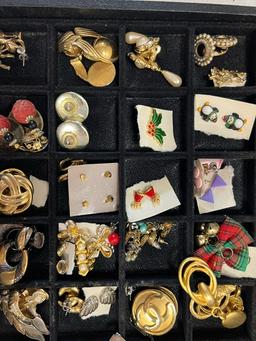 Jewelry lot - earrings