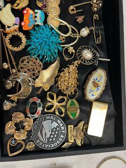 Jewelry lot - pins  Vintage Costume Jewlery
