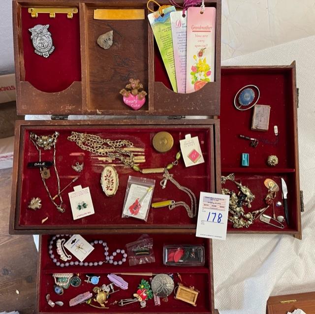 Jewelry box with contents