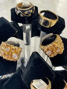 7 CZ rings with display