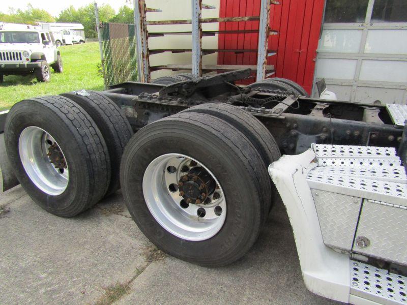 2010 Freightliner Coronado Sleeper