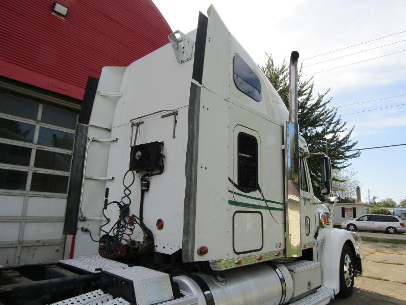 2010 Freightliner Coronado Sleeper