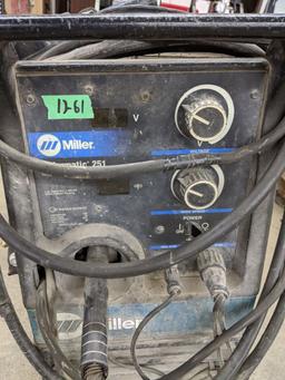Miller Millermatic 251 Welder w/ Spoolmatic Gun