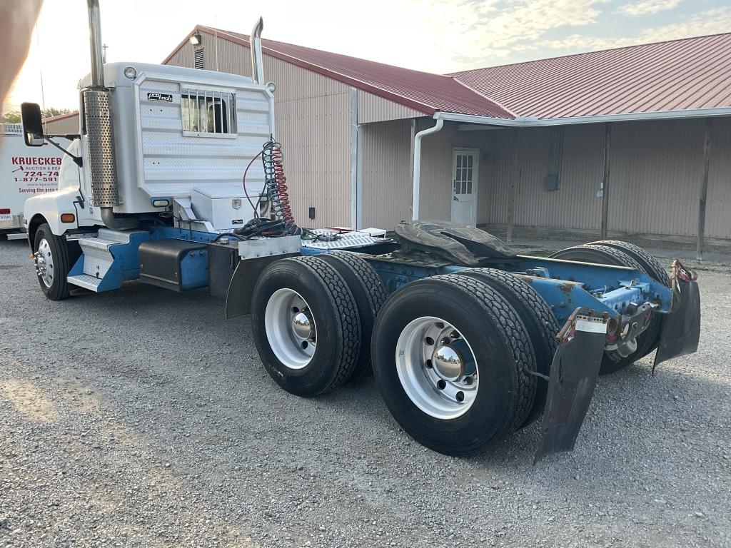 1999 Kenworth T600 Daycab