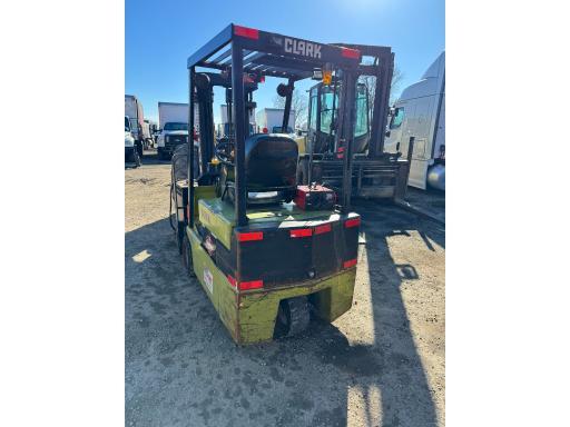 Electric Clark TM 25 Fork Lift