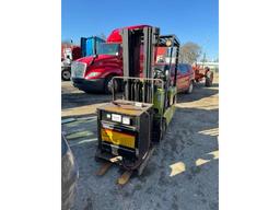 Electric Clark TM 25 Fork Lift