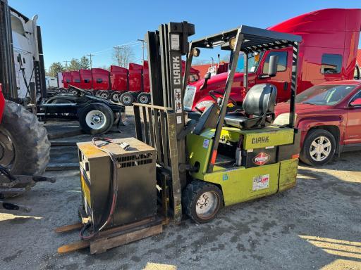 Electric Clark TM 25 Fork Lift