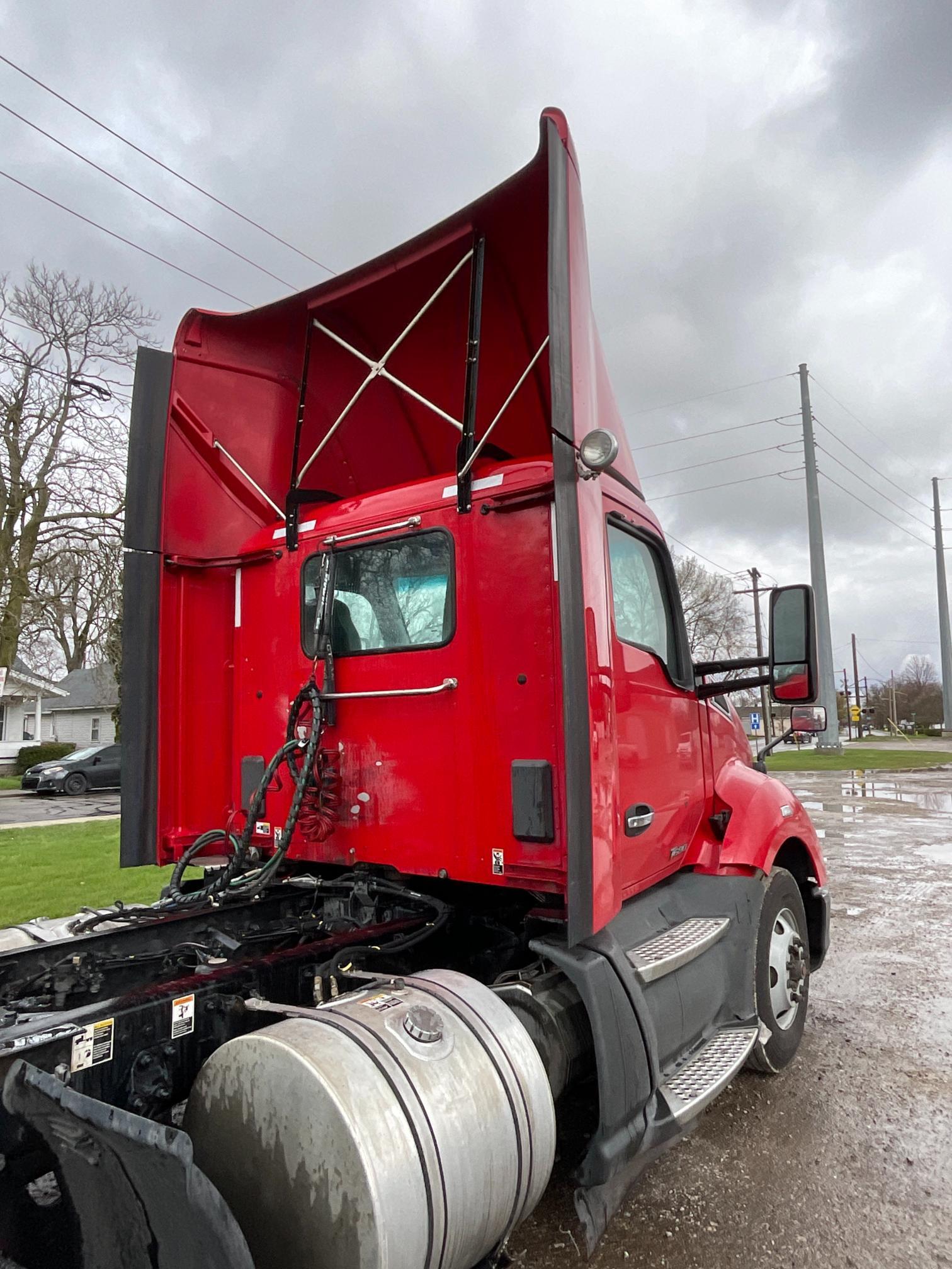 2018 Kenworth T680 Daycab