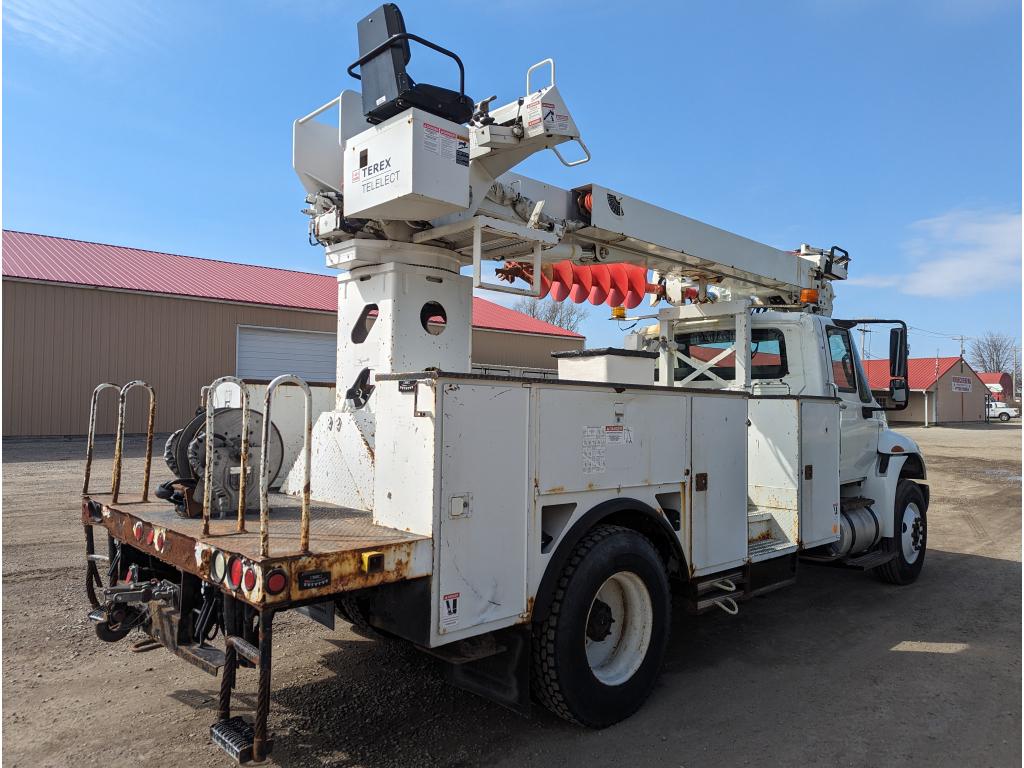 2012 International 4300 Digger Derrick w/ Bucket