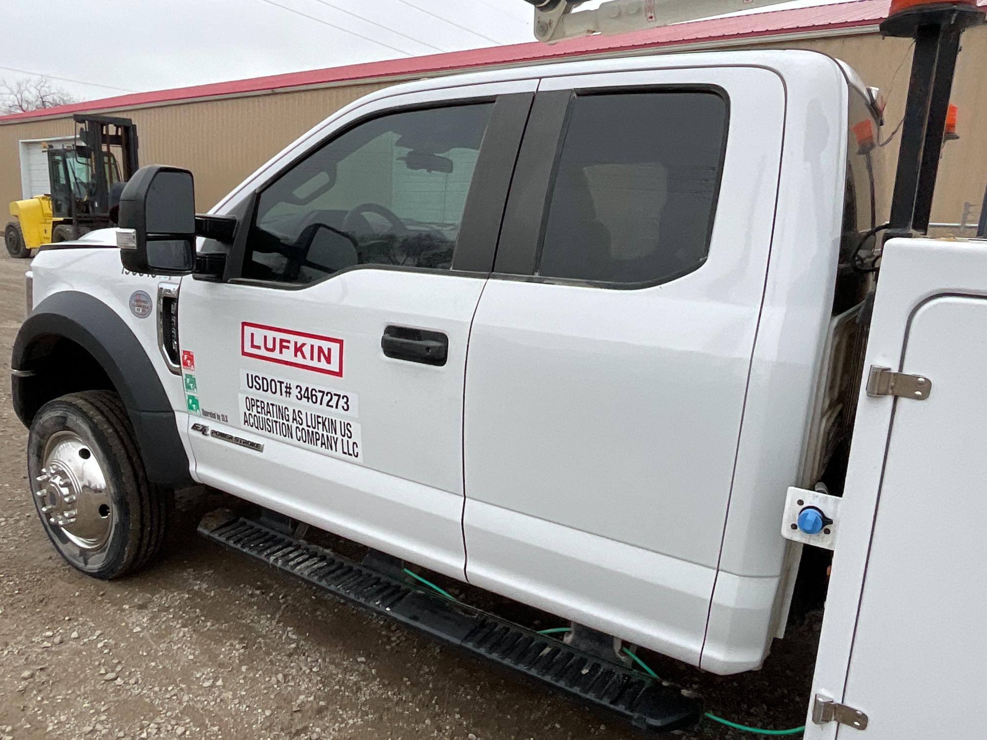 2019 Ford F550 Bucket Truck