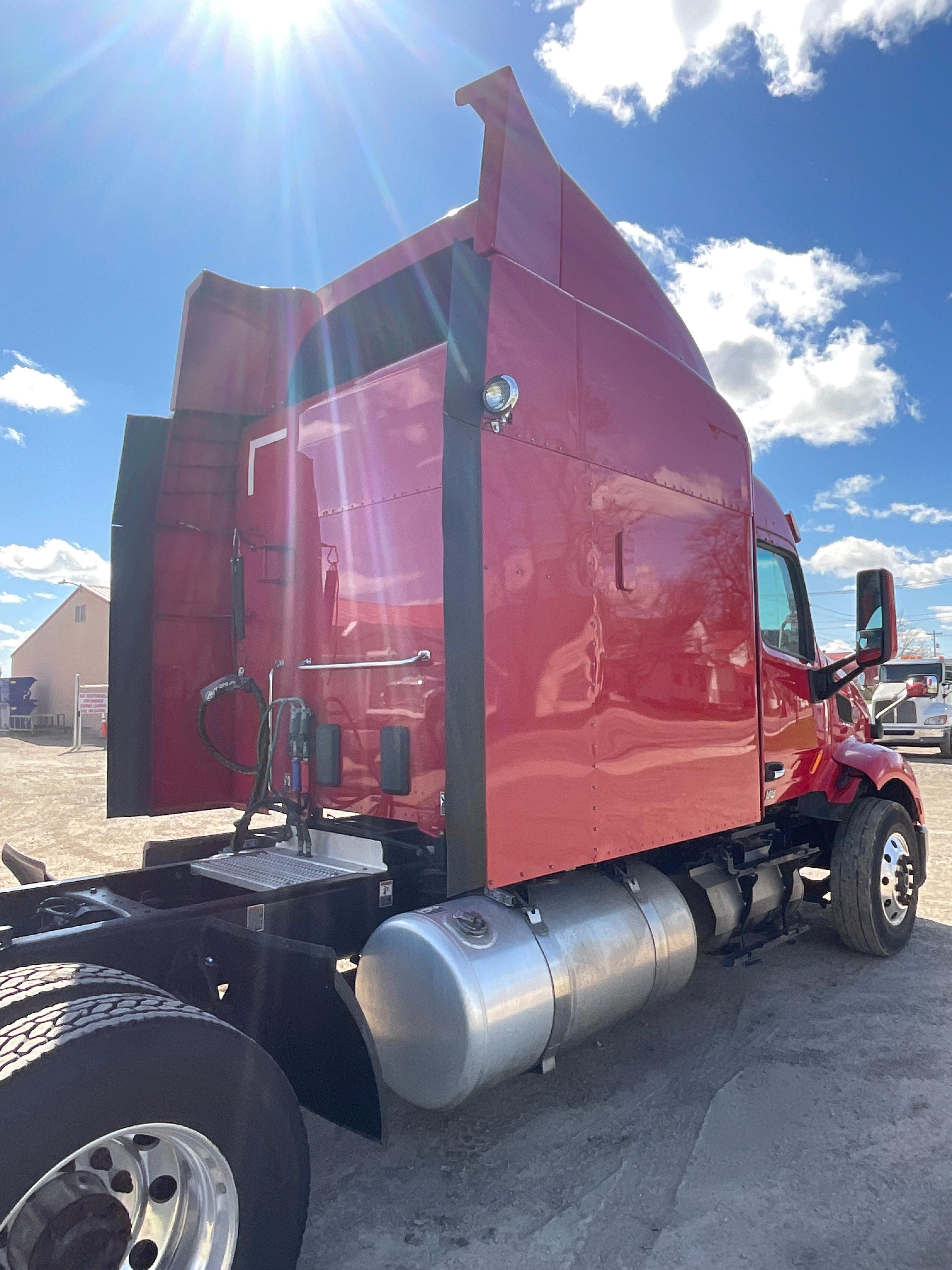 2019 Peterbilt 579 Sleeper