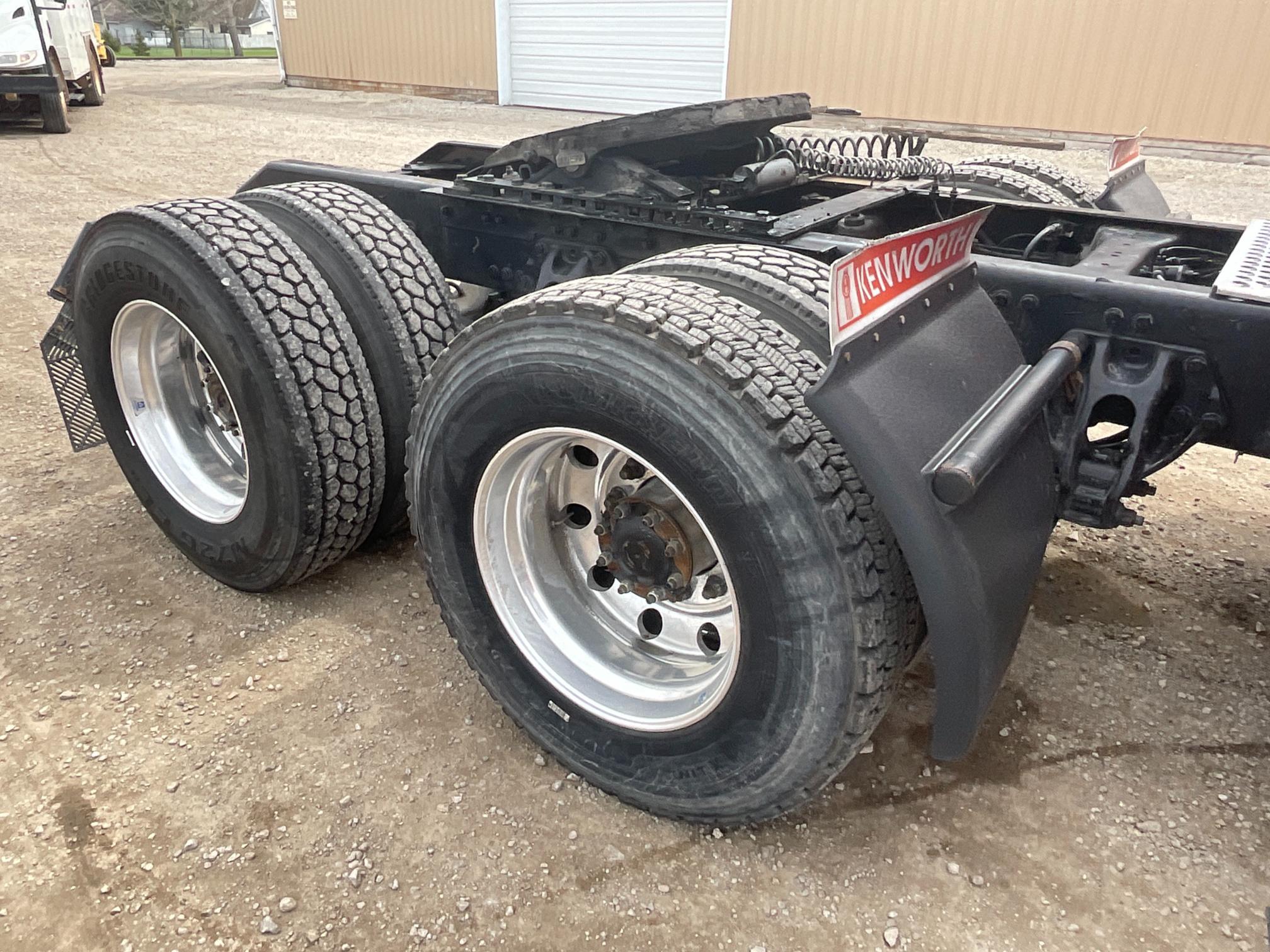 2019 Kenworth T680 Sleeper