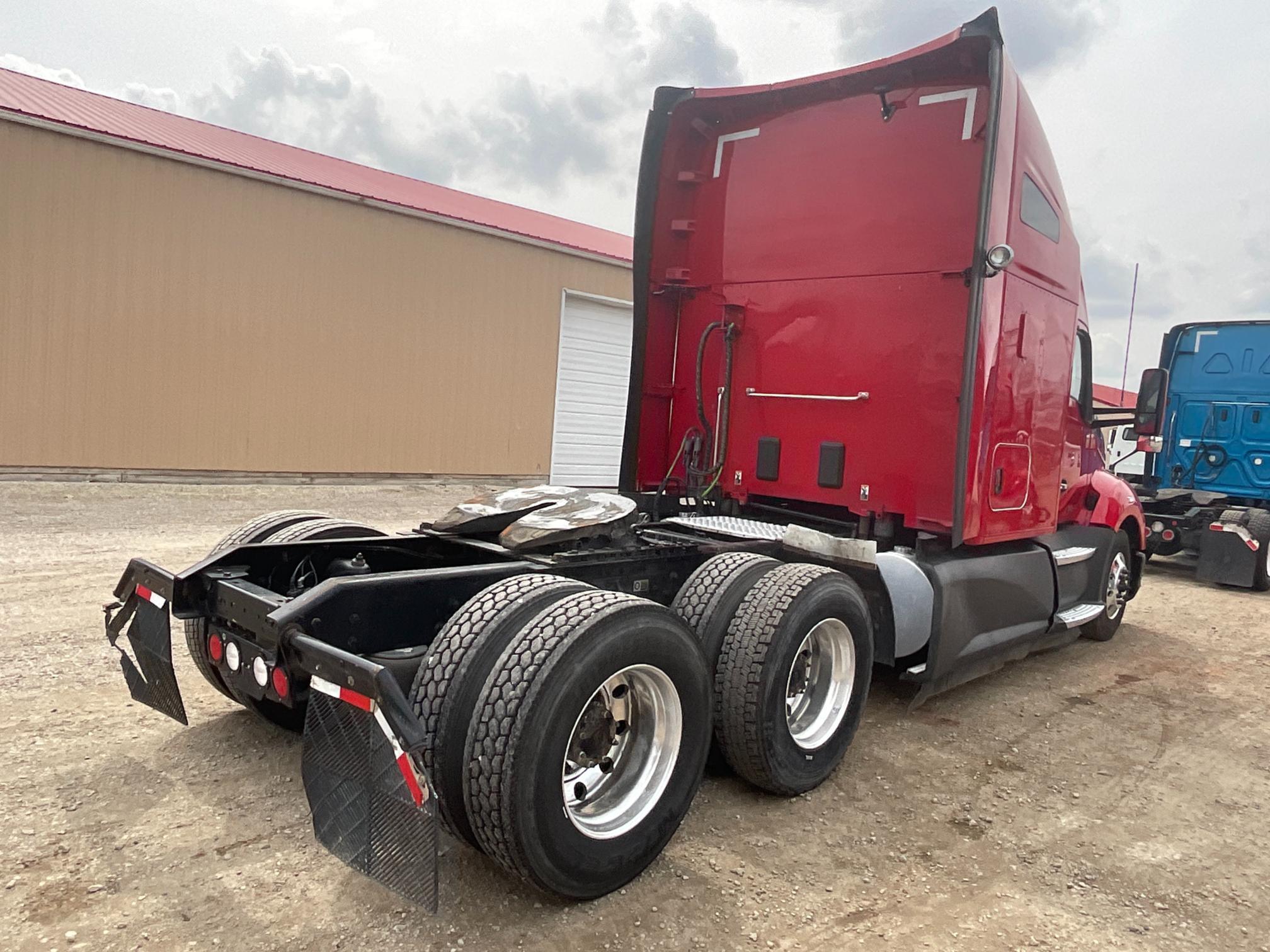 2019 Kenworth T680 Sleeper