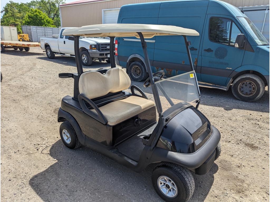 2011 Club Car Precedent Gas Golf Cart