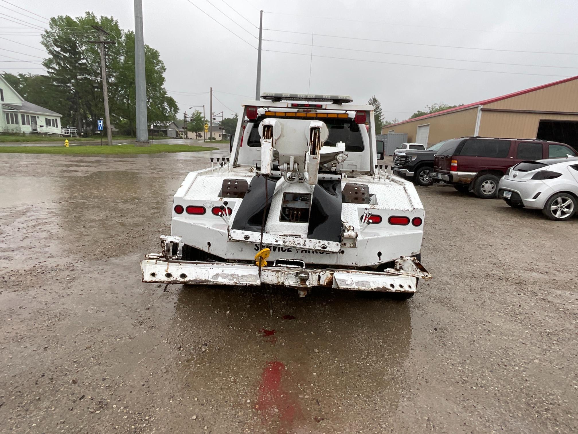 2011 Ford F450 Wrecker Truck