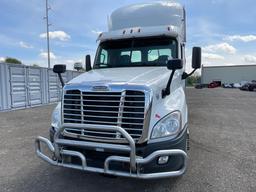 2016 Freightliner CA125 Day Cab