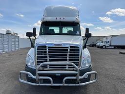 2016 Freightliner CA125 Day Cab