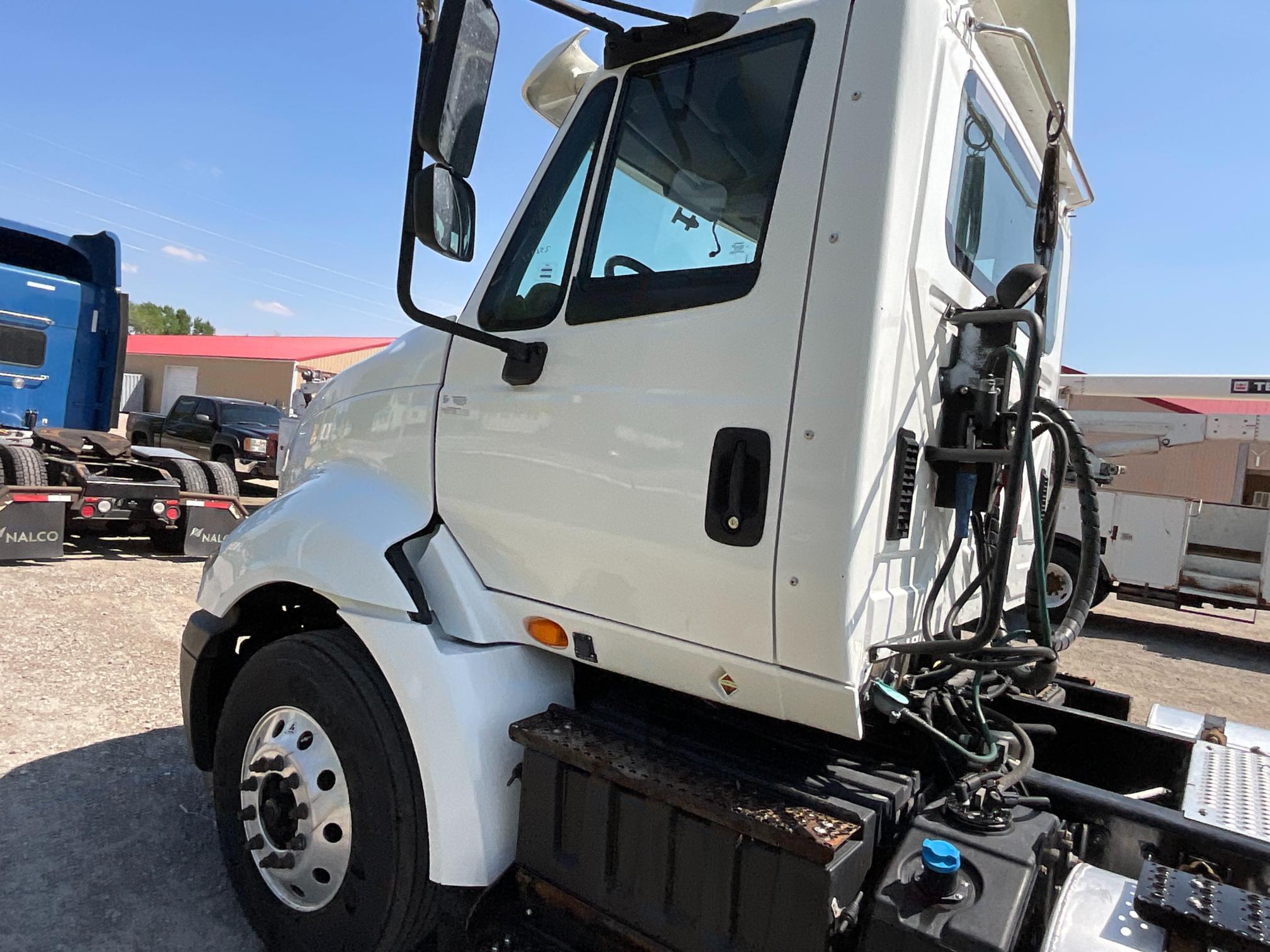 2017 International Prostar Day Cab