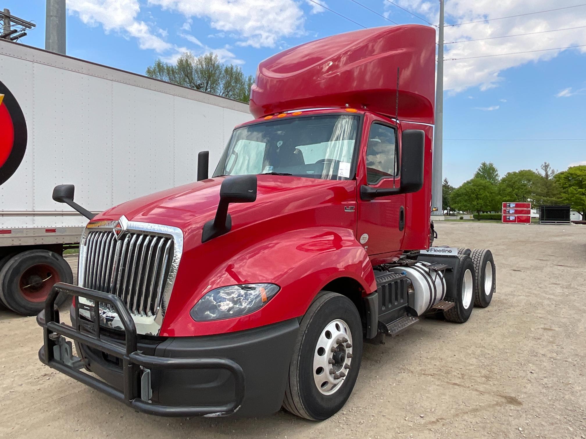 2019 International LT625 Day Cab