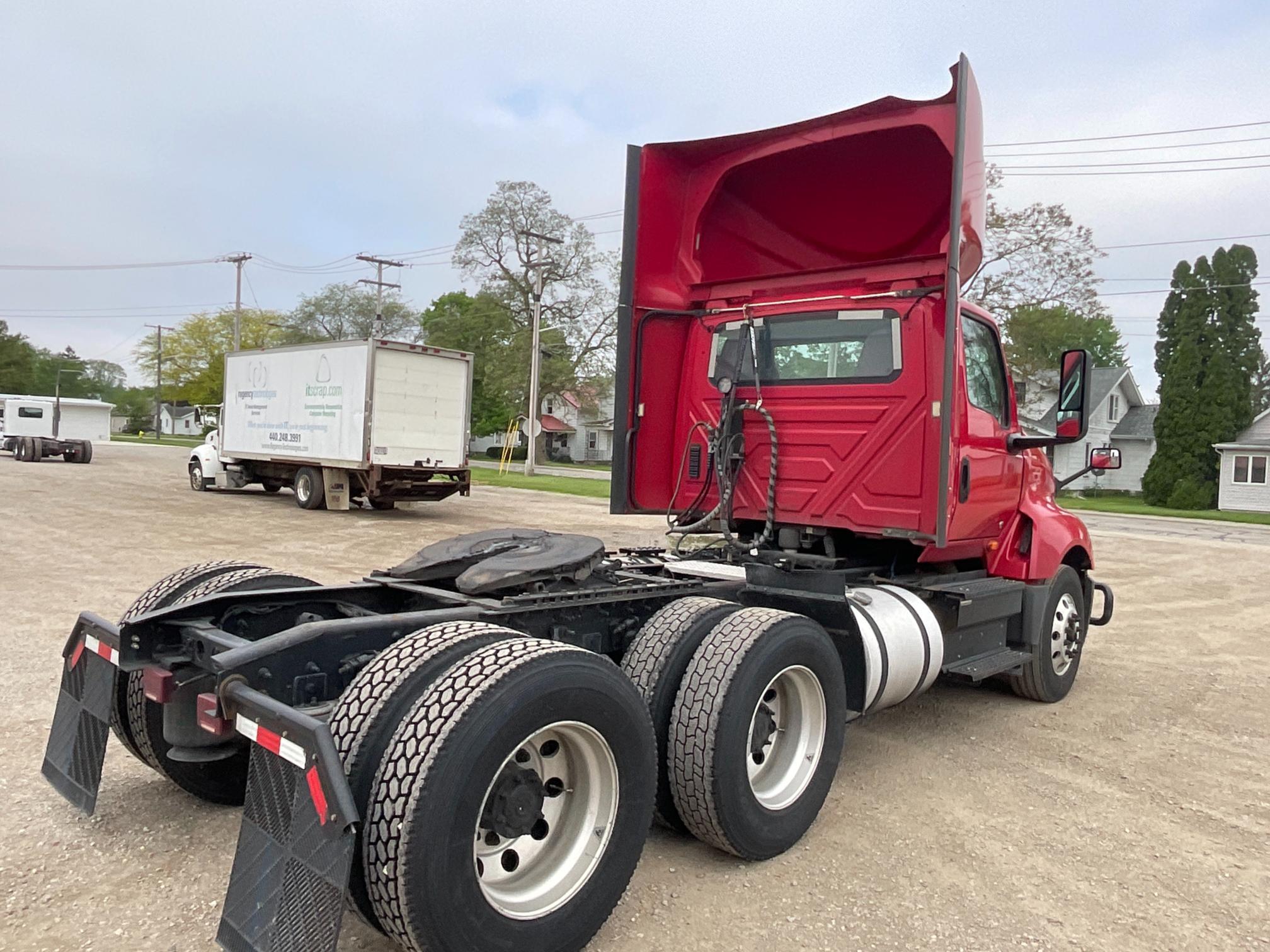 2019 International LT625 Day Cab