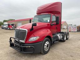 2019 International LT625 Day Cab