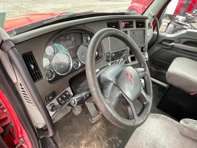 2019 Kenworth T600 Daycab