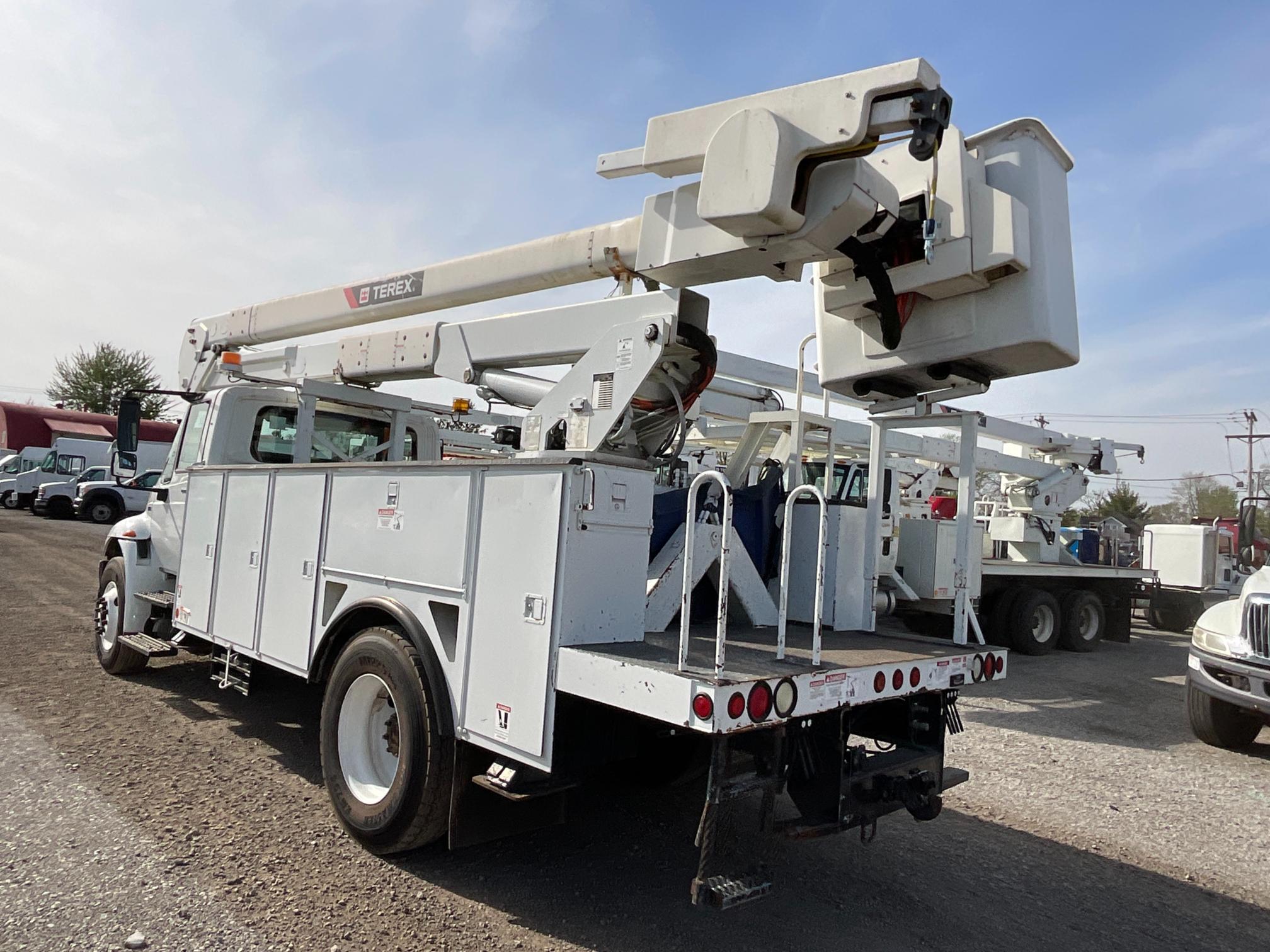 2013 International 4300 Bucket Truck