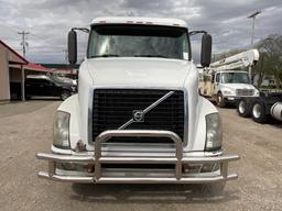 2006 Volvo VNL Sleeper