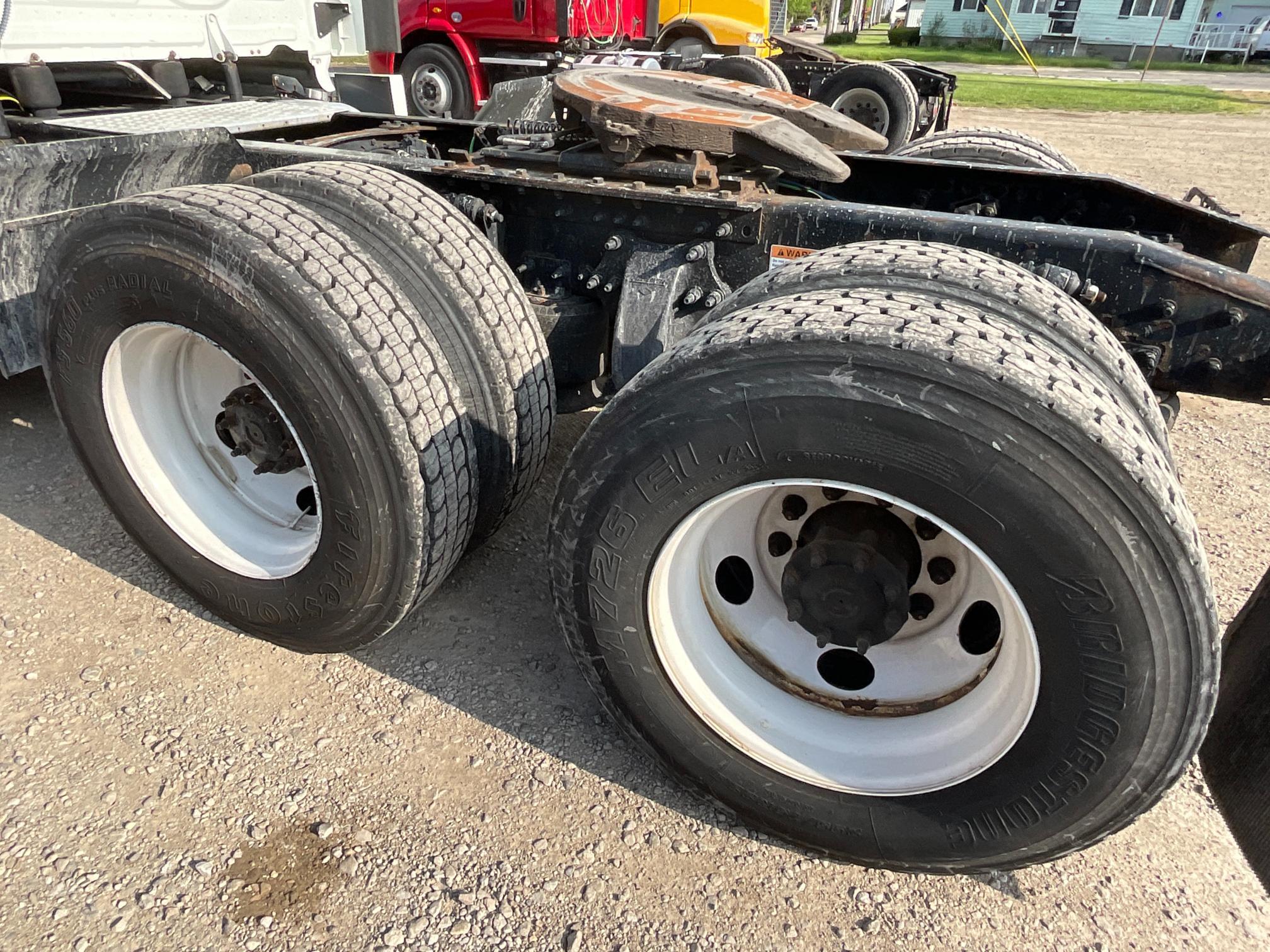 2019 Freightliner Cascadia Sleeper