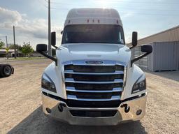 2019 Freightliner Cascadia Sleeper