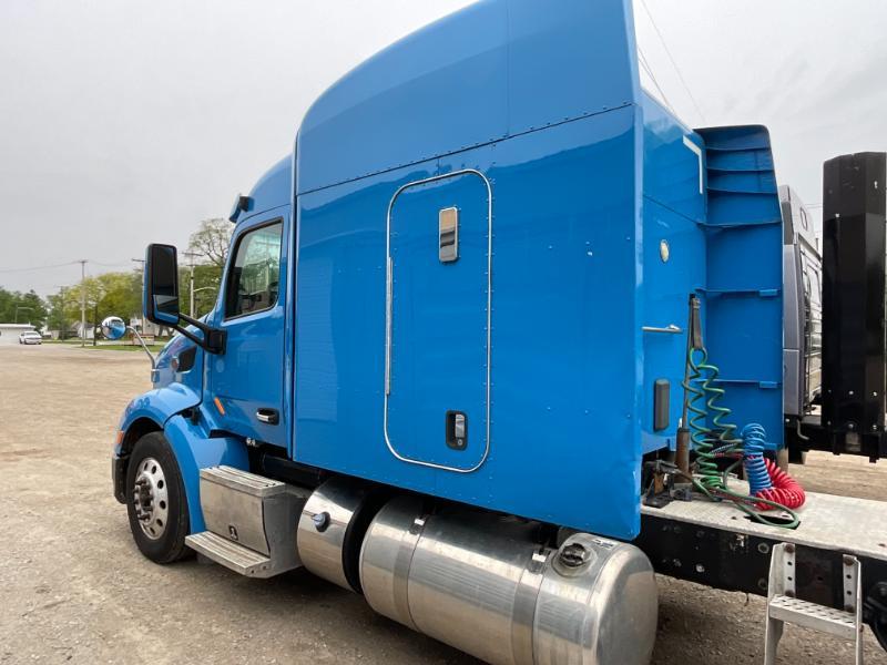 2014 Peterbilt 579 Sleeper