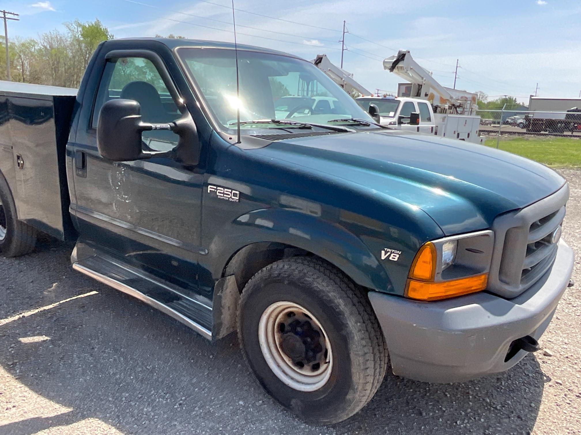 1999 Ford F250 Utility