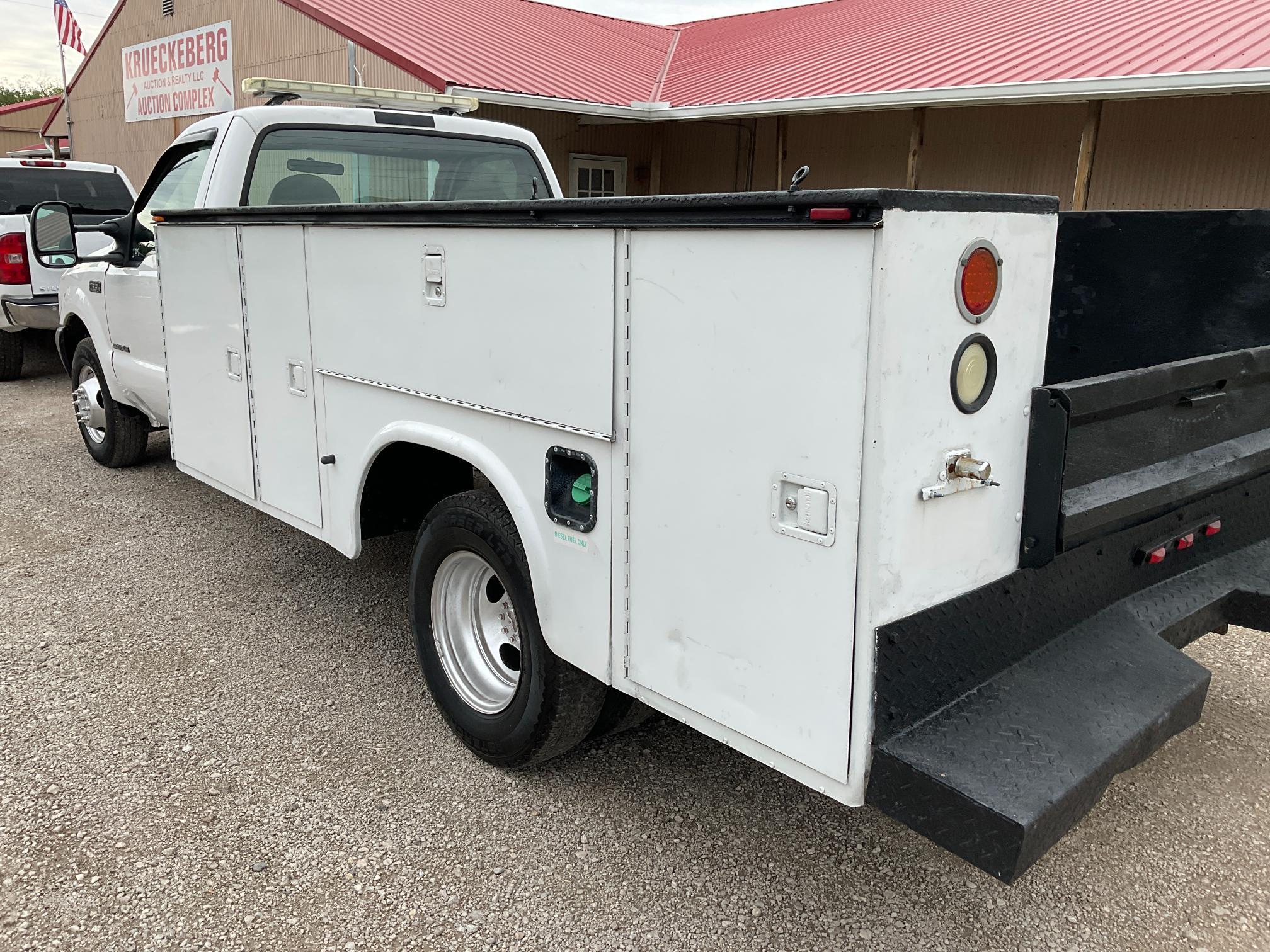 2001 Ford F350 Utility