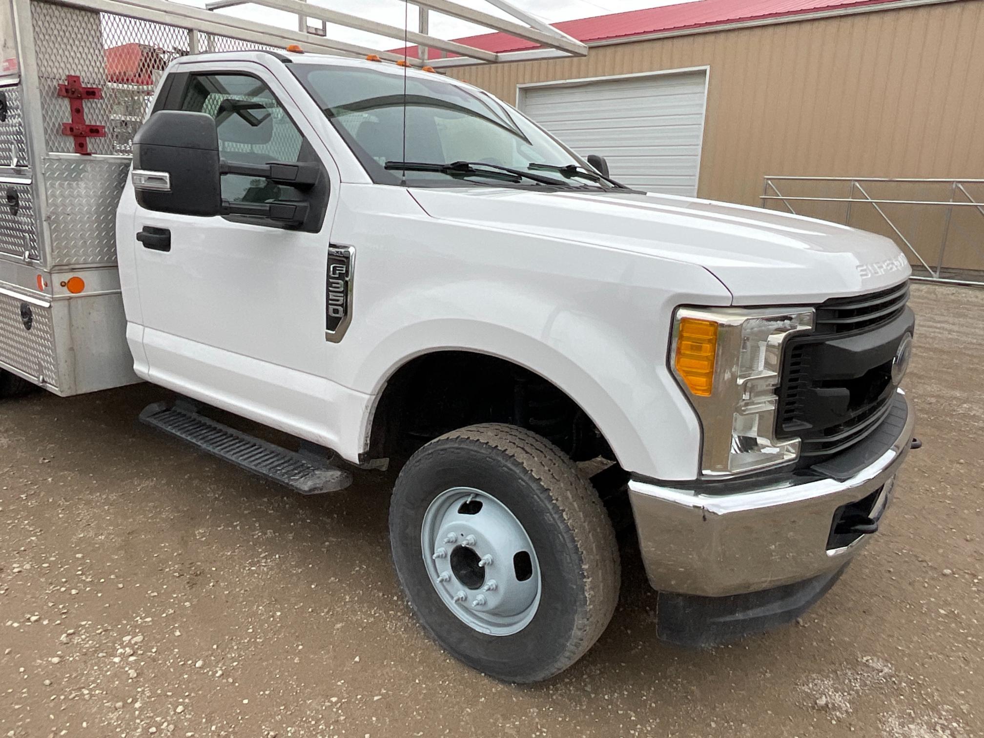 2017 Ford F350 Utility