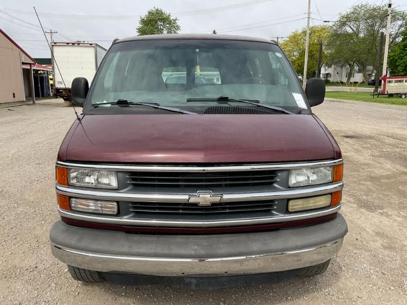 2002 Chevrolet Express 3500 Passenger Van