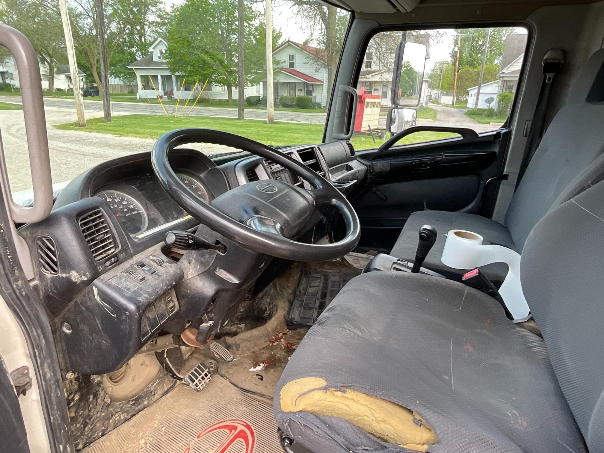 2012 Hino 258 Box Truck