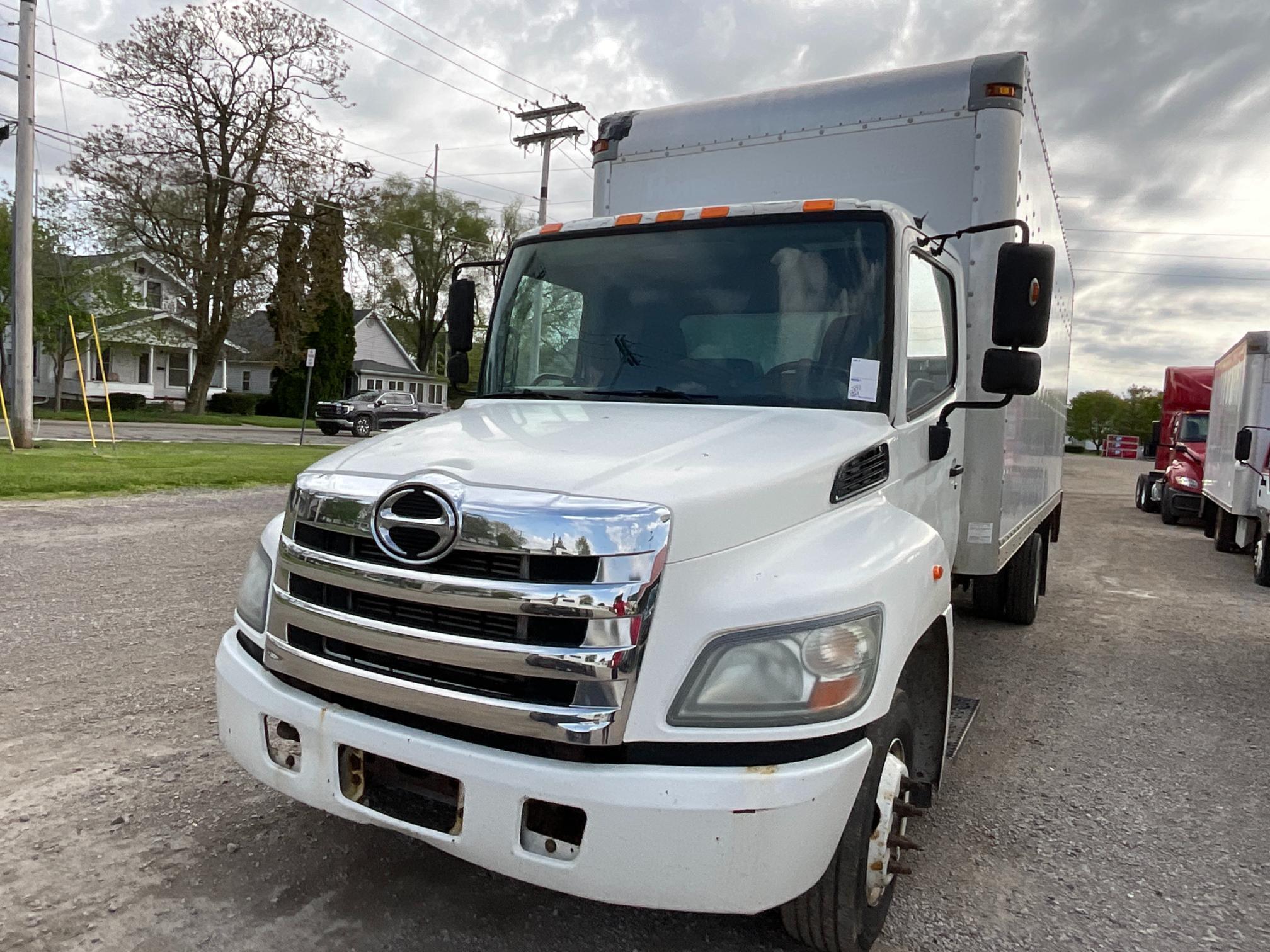 2012 Hino 258 Box Truck