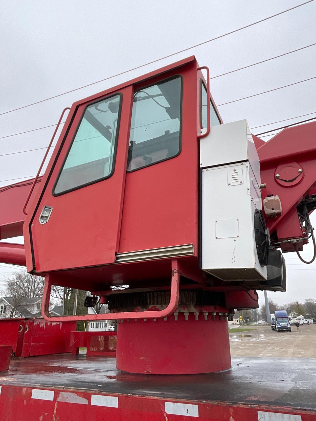 2015 Peterbilt 367 Crane Truck