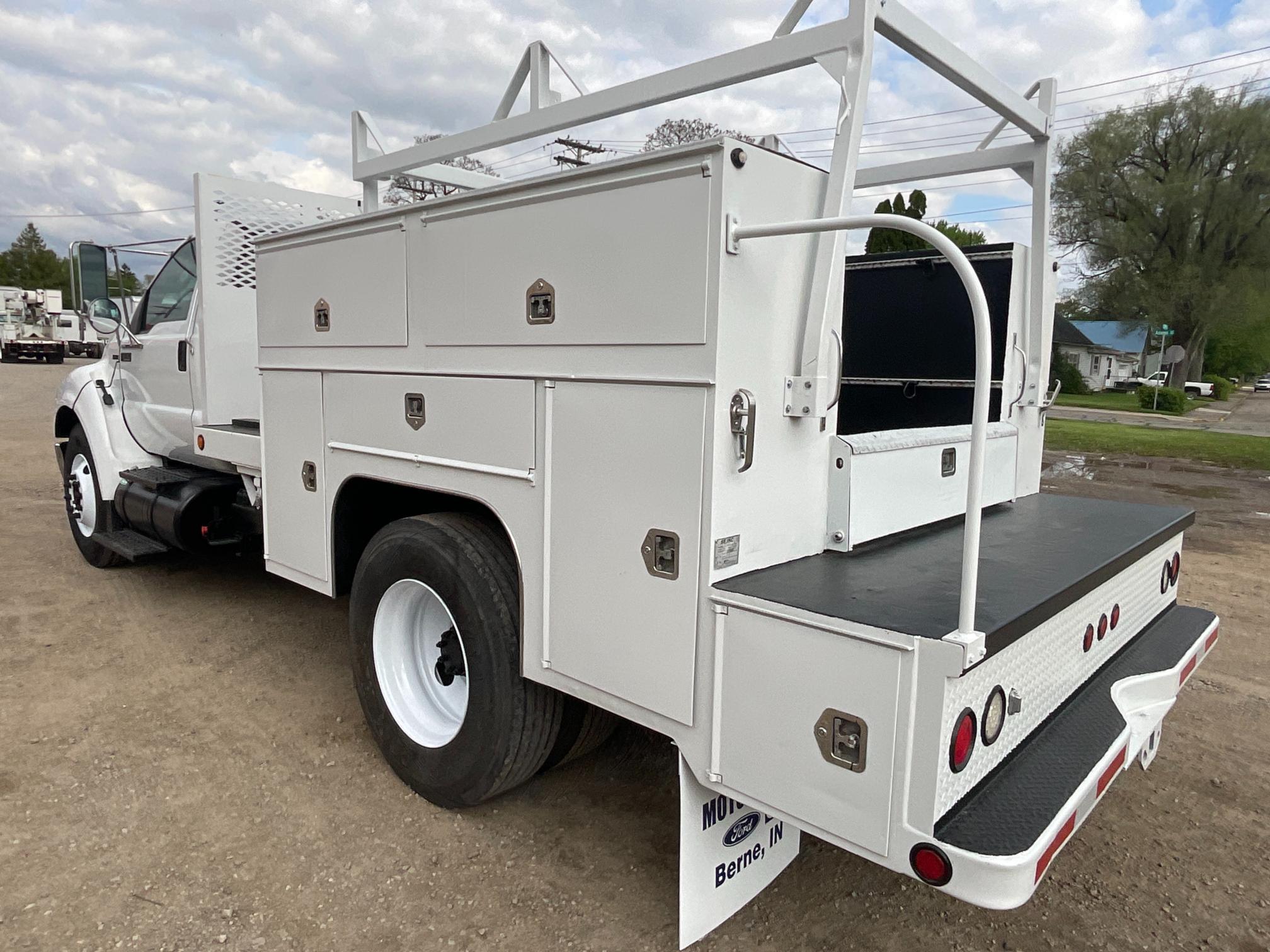 2015 Ford F650 Utility