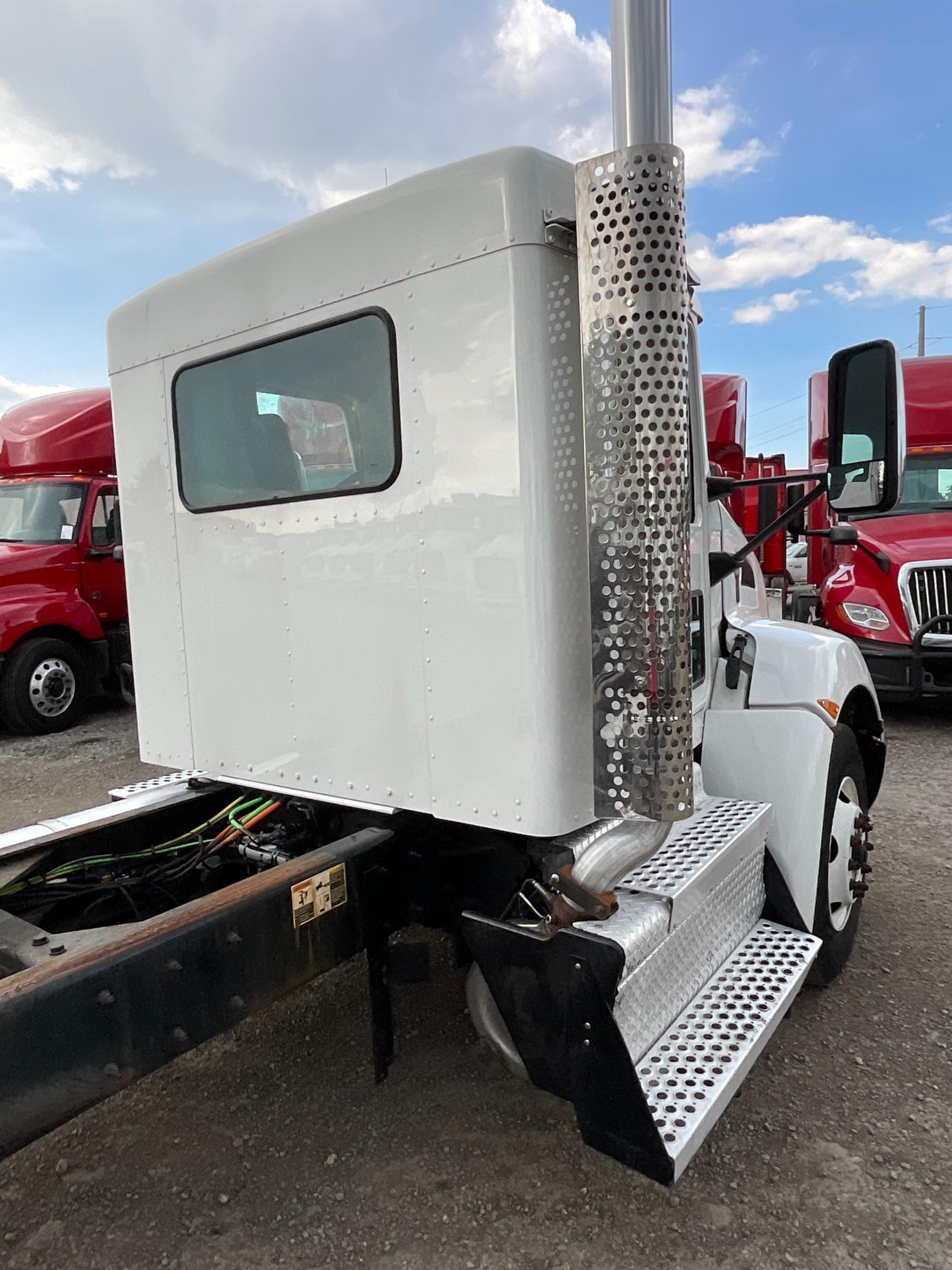 2019 Kenworth T370 Cab & chassis