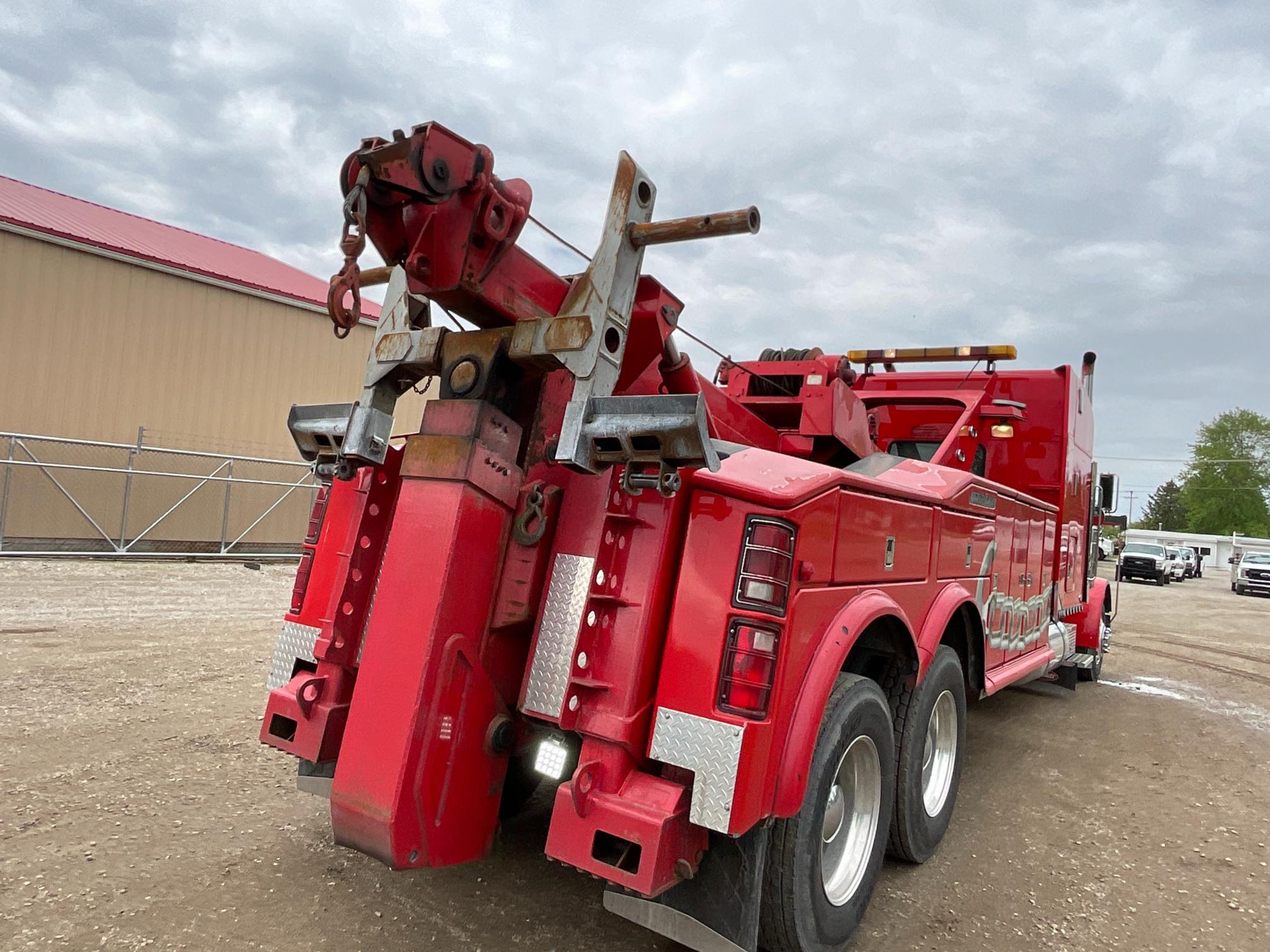 2003 Peterbilt 379 Heavy Wrecker