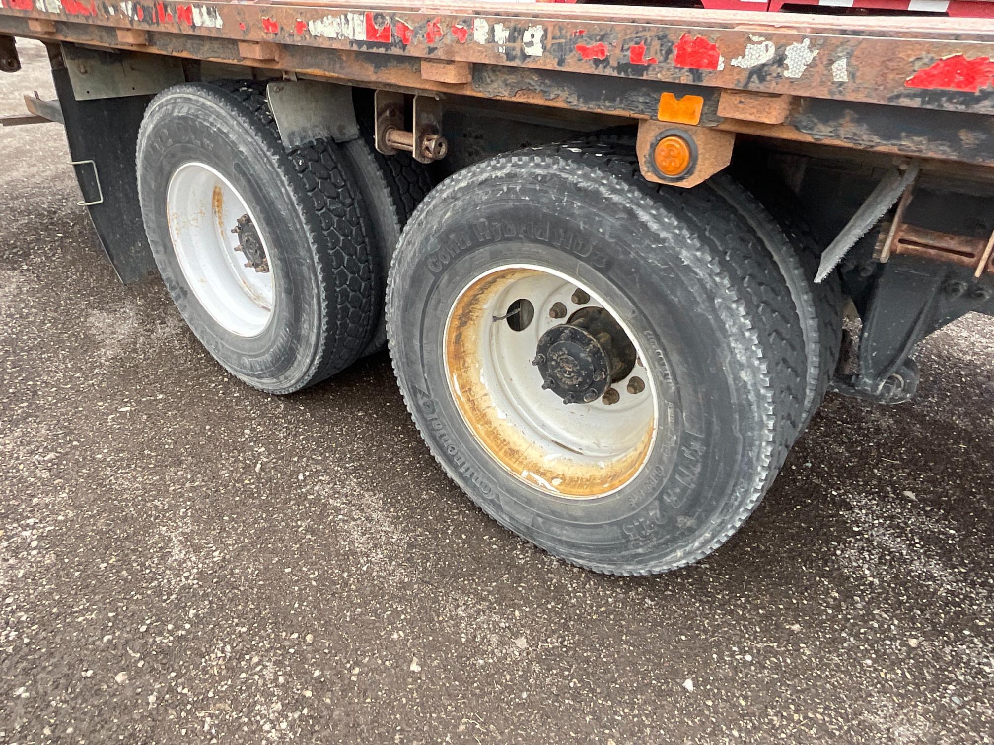 2013 Freightliner M2106 Flatbed