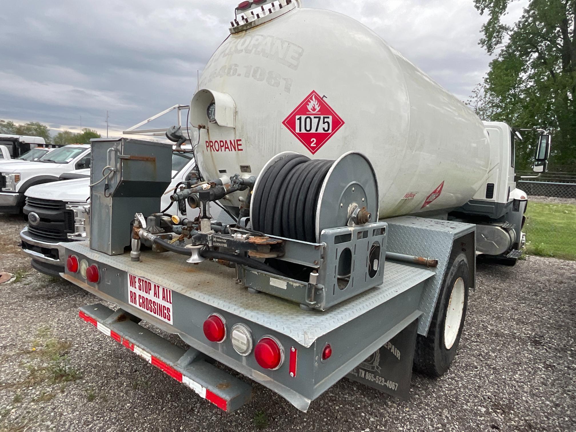 2011 International 4400 LP Truck