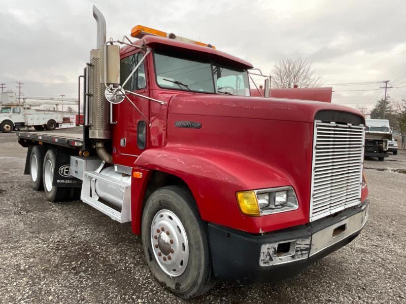 1990 Freightliner Flatbed