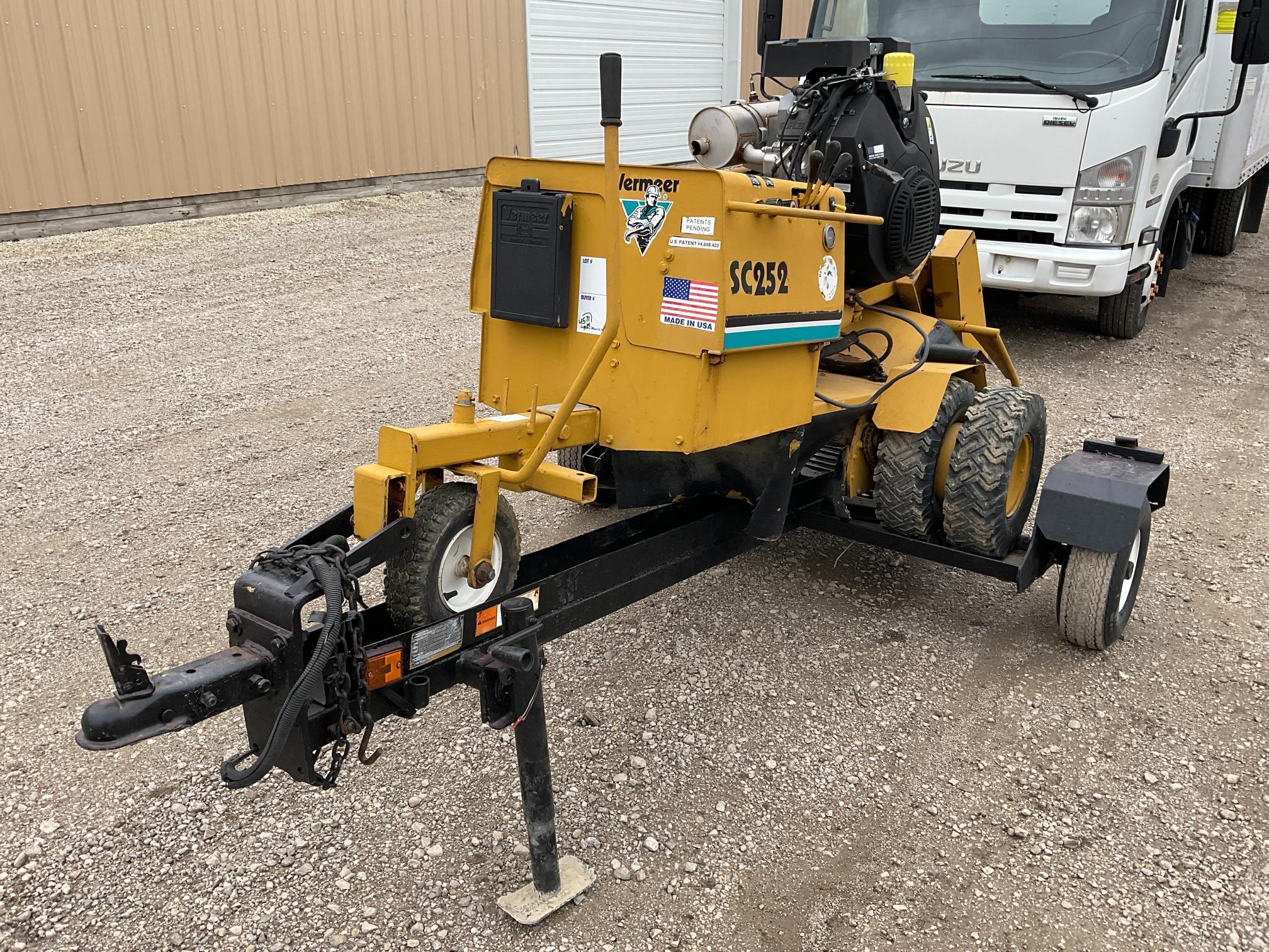 Vermeer SC252 Stump Grinder w/ Trailer